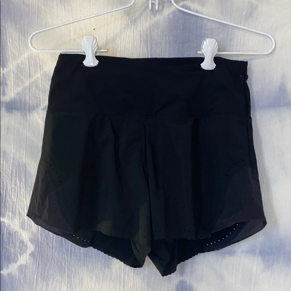 High Wasted Lululemon Scalloped Shorts